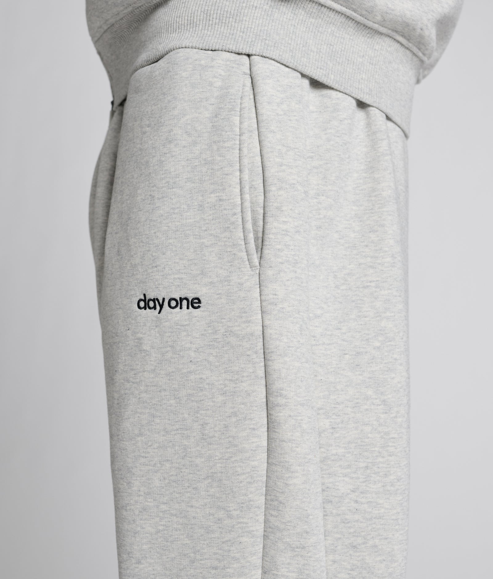 Crew Sweatpants Open Leg