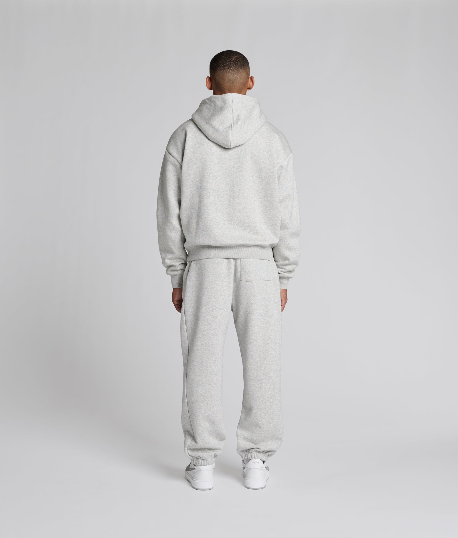 Crew Sweatpants Closed Leg